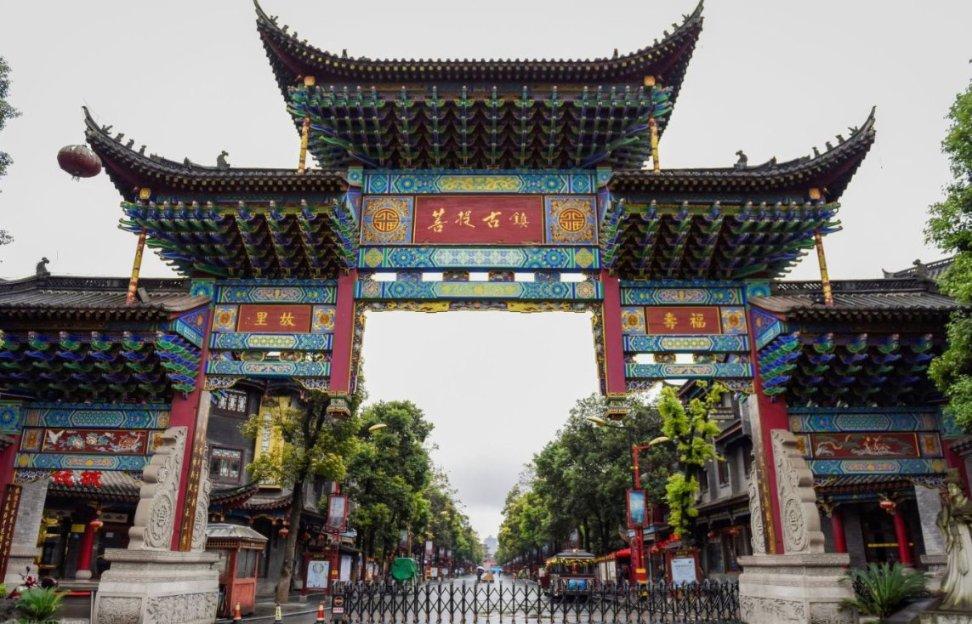 中央气象台1月19日18时，发布寒潮蓝色预警，注意防寒保暖